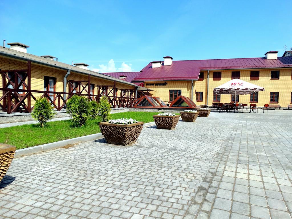 Hotel Monastyrski Minsk City Centre Exterior foto